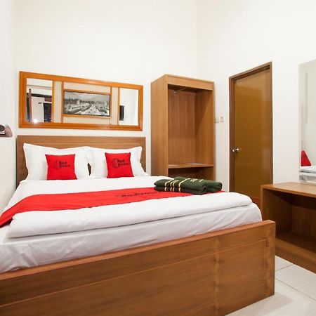Reddoorz Syariah Near Singha Merjosari Park Μαλάνγκ Εξωτερικό φωτογραφία