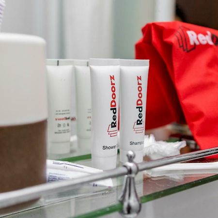 Reddoorz Syariah Near Singha Merjosari Park Μαλάνγκ Εξωτερικό φωτογραφία
