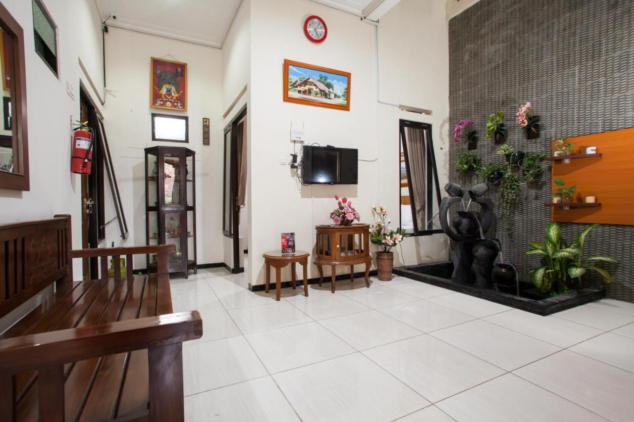 Reddoorz Syariah Near Singha Merjosari Park Μαλάνγκ Εξωτερικό φωτογραφία