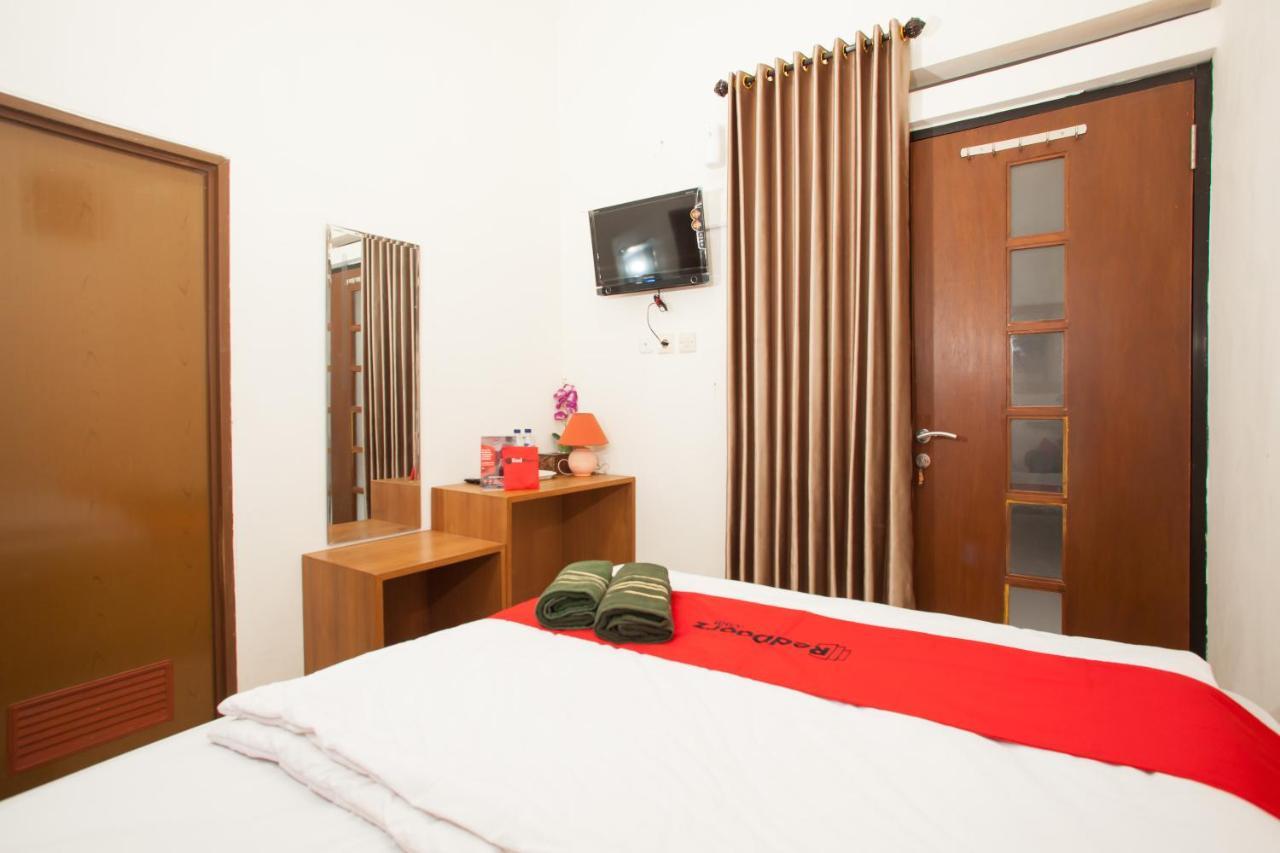 Reddoorz Syariah Near Singha Merjosari Park Μαλάνγκ Εξωτερικό φωτογραφία