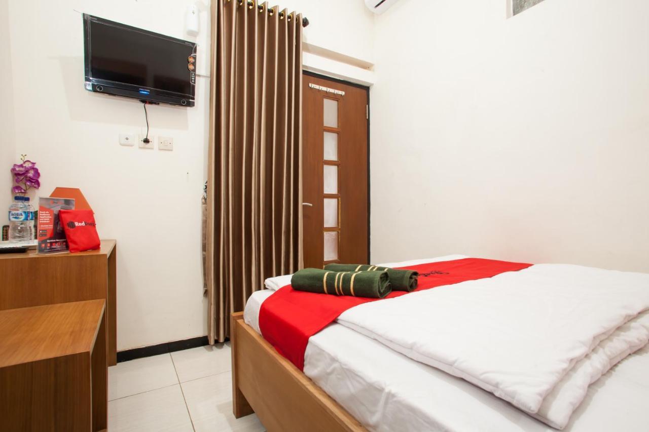 Reddoorz Syariah Near Singha Merjosari Park Μαλάνγκ Εξωτερικό φωτογραφία